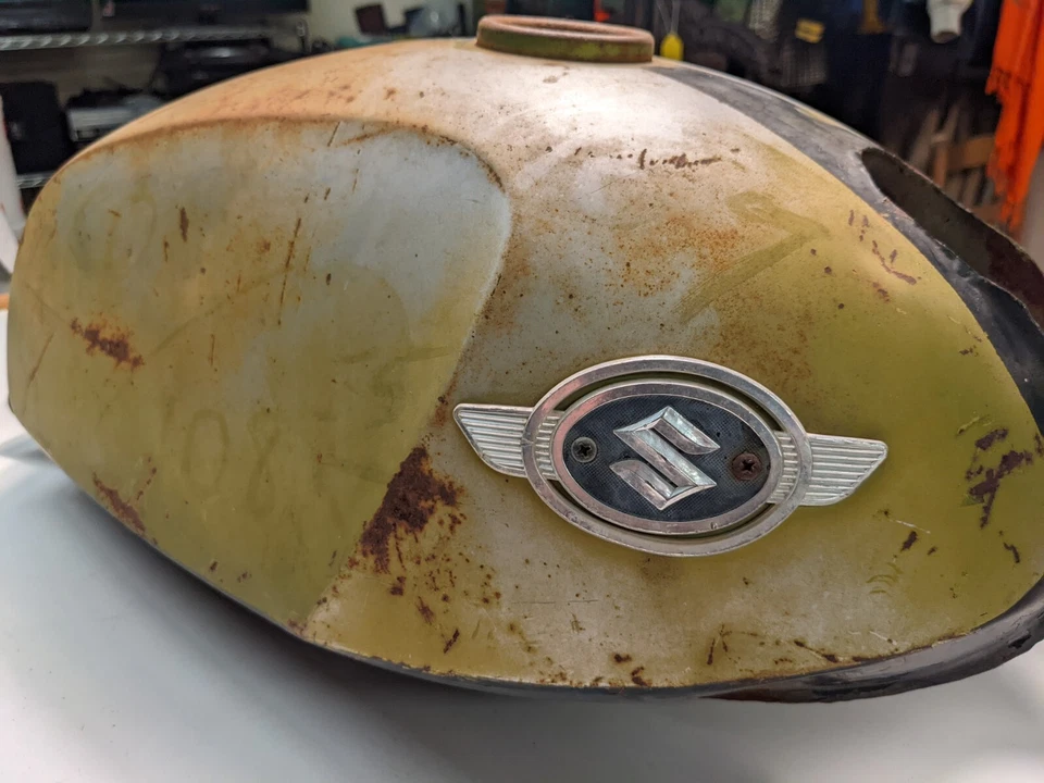 Tanque de gasolina Suzuki T250 x 6R Hustler 2 tiempos ¡Raro! Tanque Cafe Racer 1969 1 año Foto 2 de 4