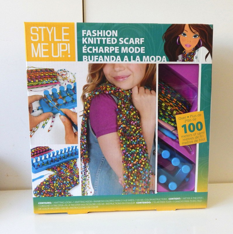 Style Me Up Fashion Knitted Scarf Kit - New