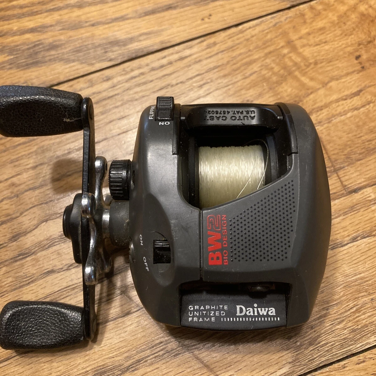 Daiwa Bait Caster BW2 Bio-Design Fishing Reel Hi Speed 5.2:1 Ratio Graphite