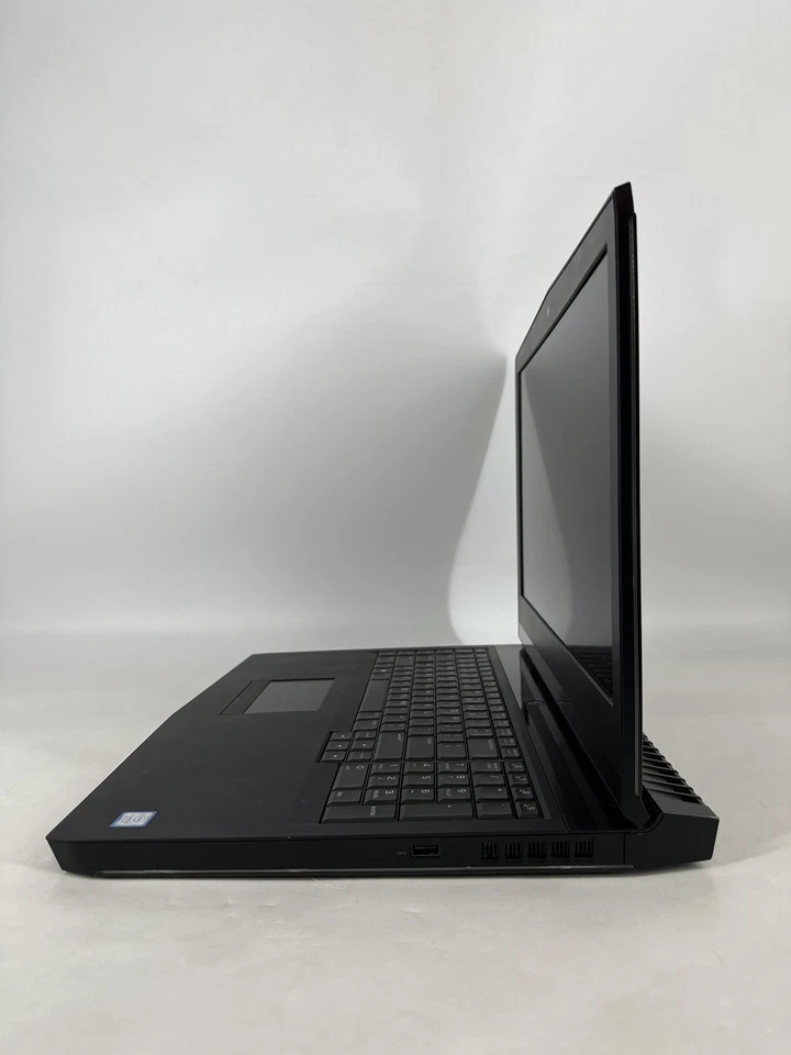 Dell Alienware 17 R5 FHD 2.26 GHz i9-8950HK 32GB 256GB/1TB SSD NVIDIA GTX 1080 - Image 4 of 4