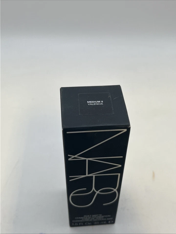 NARS Soft Matte Complete Foundation - # Valencia (Medium 5) 45ml/1.5oz - Image 2 of 2