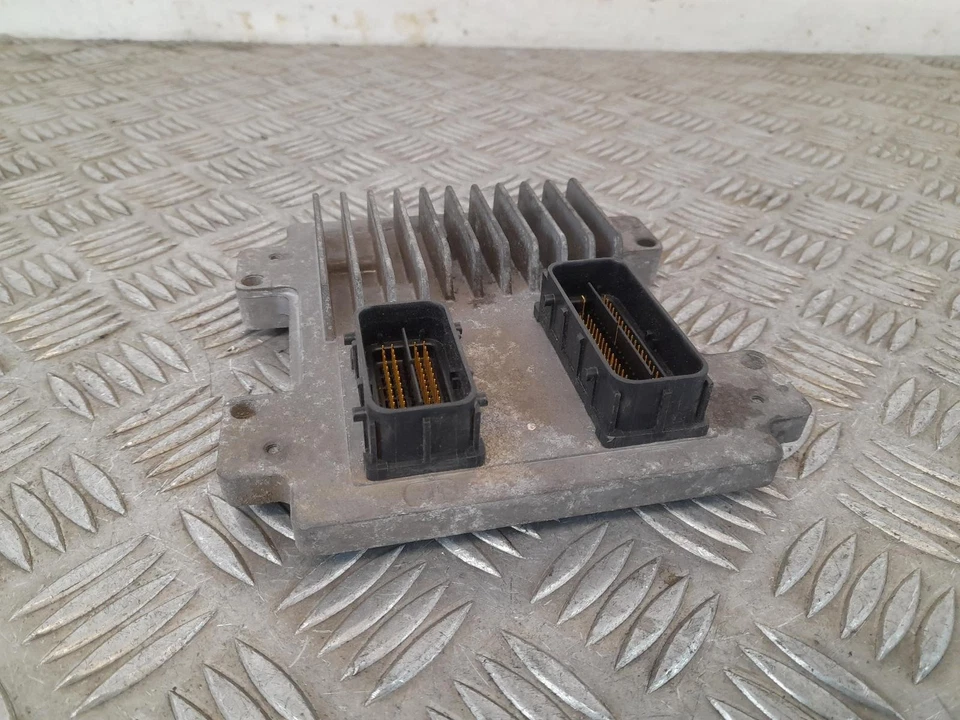 VAUXHALL CORSA D 2009-2015 1.2 Petrol Engine ECU 55590540 - Image 3 of 4