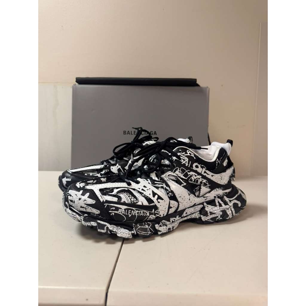 Balenciaga Graffiti DirtyTrack Sneakers in Black/White BNWB 40