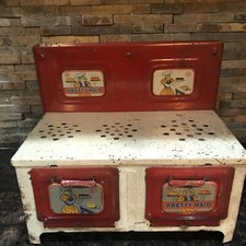 Vintage Pretty Maid Metal Toy Stove/Oven