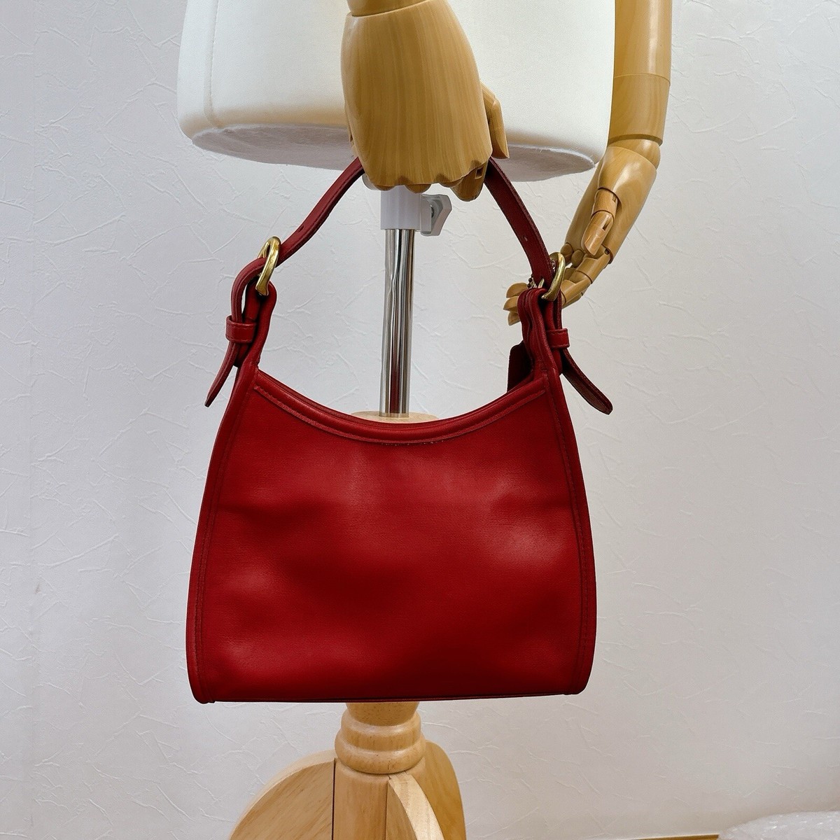 COACH Vintage 4106 RARE Small Red Smooth Leather Soho Handbag