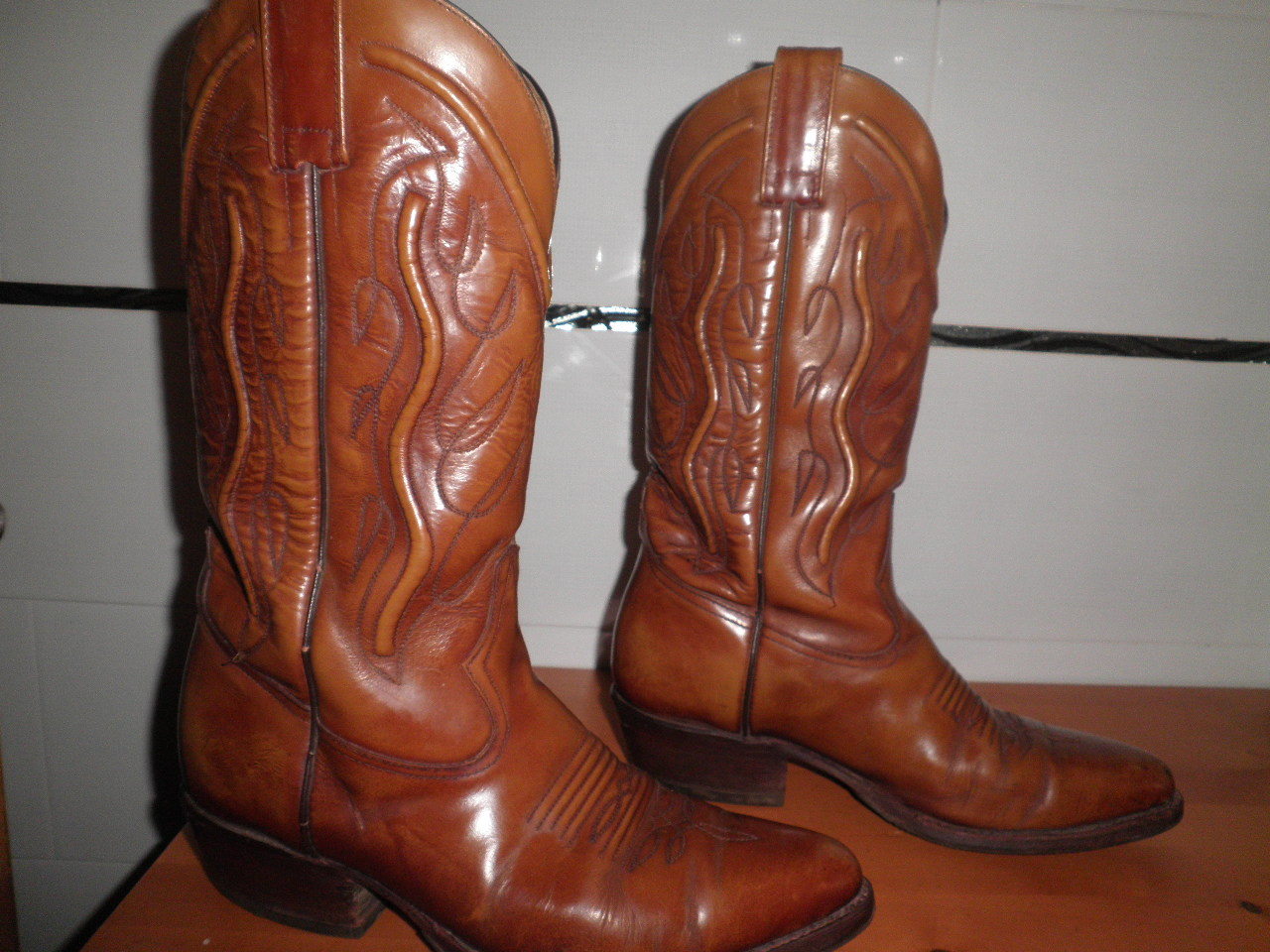 BOTAS MOTORISTA PIEL CAÑA ALTA CAMPERAS CUERO TRATADO COSIDAS MISTER MINIT 41