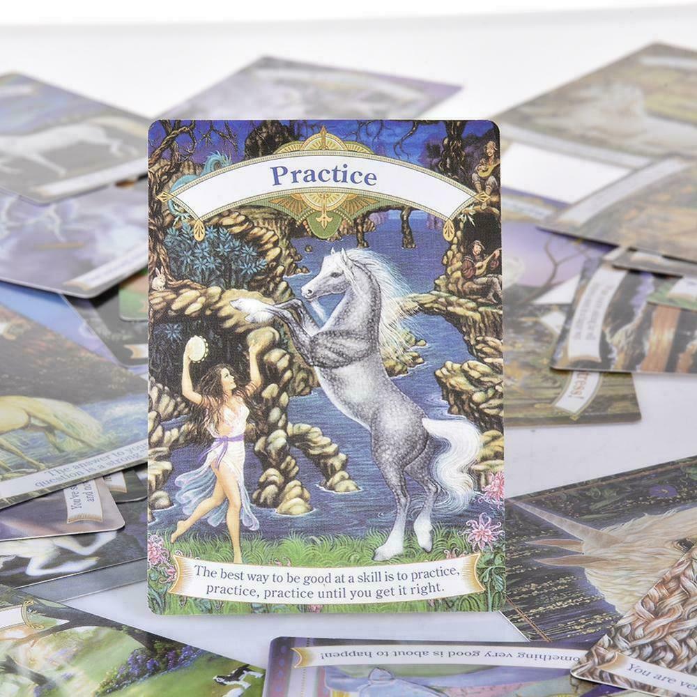 Magical Unicorns Oracle Cards: A 44-card Tarot deck(English