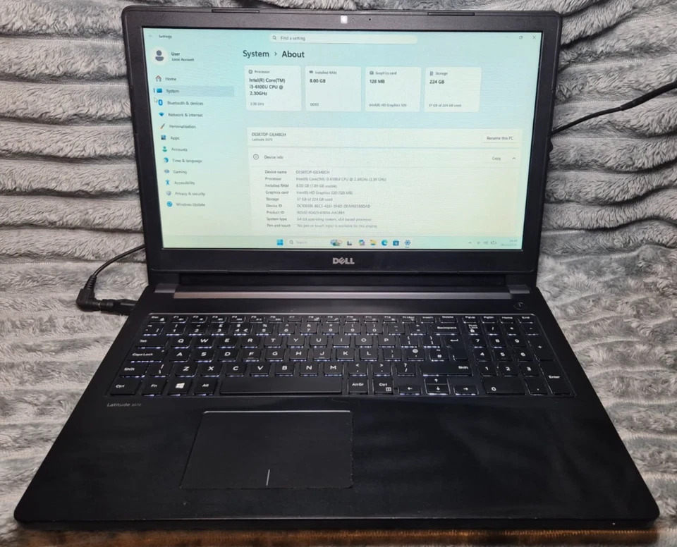 Dell Latitude 3570 · i3-6100U · 8GB · 240GB, photo 1 of 5