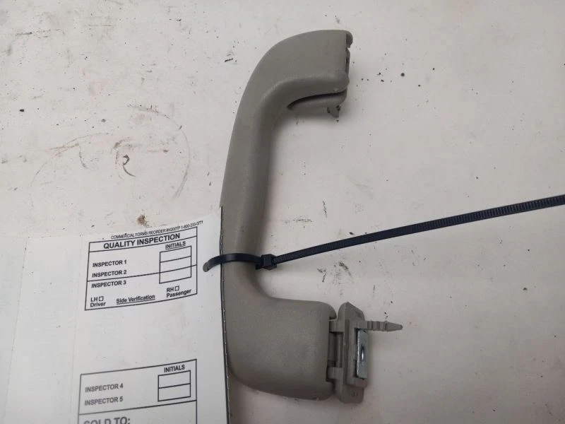 Manija de agarre de techo delantera izquierda para Chevrolet Sonic 2012-2019 Foto 4 de 4