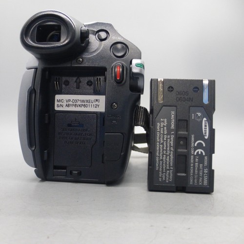 Samsung VP-D371W Handheld MiniDV Cassette Camcorder Silver Tested - Picture 7 of 8