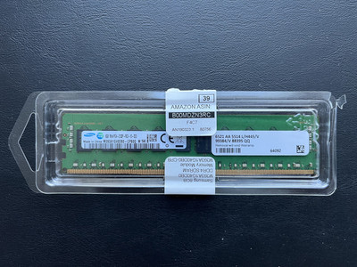 Samsung 8GB DDR4 SDRAM M393A1G40DB0-CPB0Q