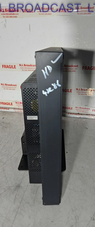 JVC 24inch dt-r24l41d  HD SDI LCD monitor with stand  LCD monitor - Image 3 of 4