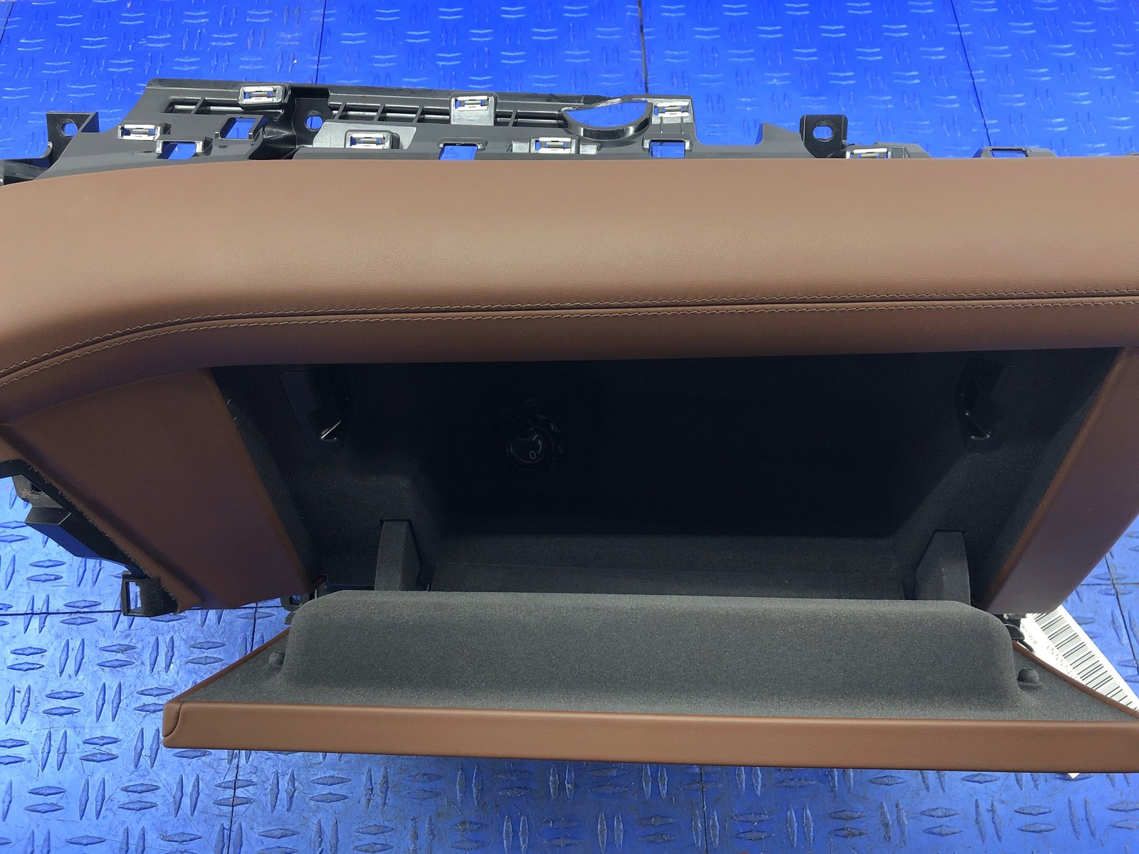 Maserati Grecale 2023 Front Right Glove box