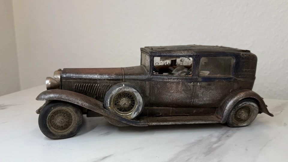 DUESENBERG - MODEL J WILLOUGHBY BERLINE 1934 1:18 NEO SCALE MODELS , Diorama - Bild 2 von 4