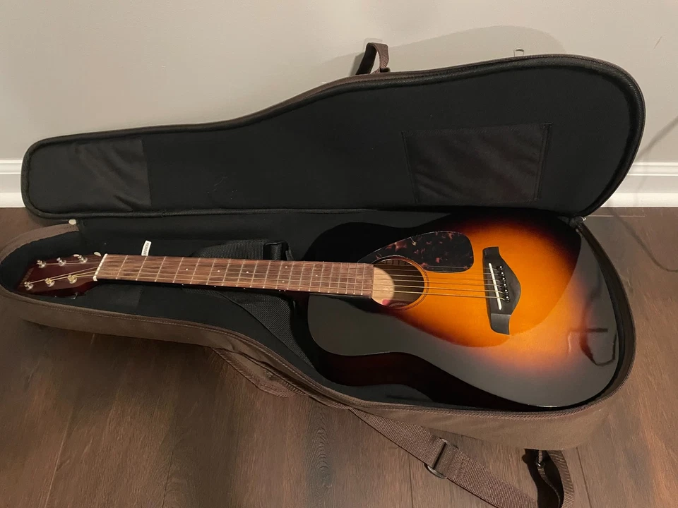 Yamaha Junior JR2 3/4 Scale Guitar - Tobacco Sunburst (Comes with Bag and tuner) - Image 2 of 4