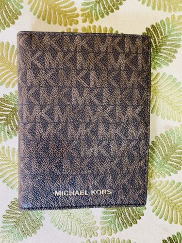 Michael Kors Wallet / Passport Holder - Picture 1 of 5