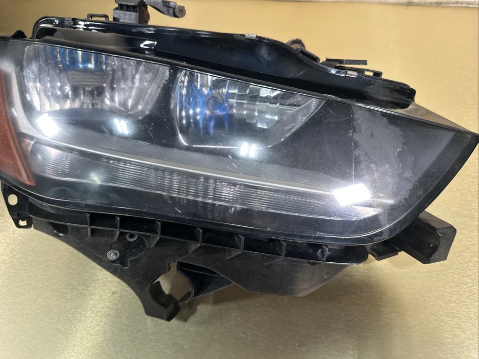 2009 - 2012 AUDI A4 QUATTRO ПЕРЕДНЯЯ ПРАВАЯ СТОРОНА ГАЛОГЕННЫЕ ФАРЫ ЛАМПА OEM - Изображение 2 из 4
