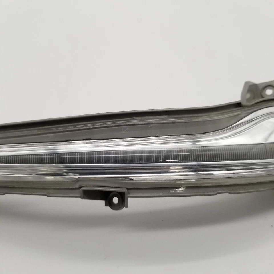 Mercedes W222 S600 S550 C300 Side Door Mirror Signal Light Blinker Left OEM - Image 4 of 4