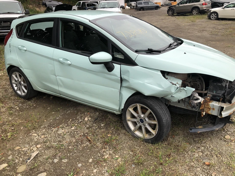 17 FORD FIESTA Beam Axle 1.6l W/o Turbo - Изображение 4 из 4