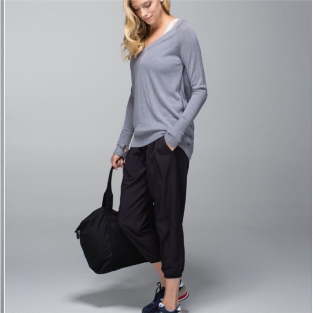 LULULEMON Unity pullover Sweater drop back long s… - image 1
