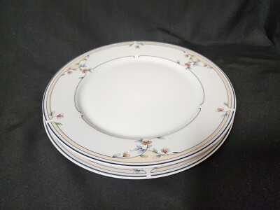 Pair of Vintage Princess House Heritage Blossom 10 3/4