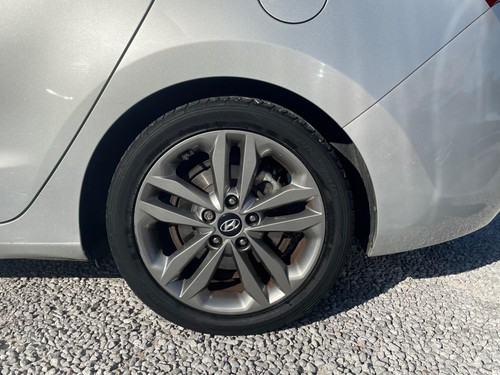 2016 Hyundai i30 1.6 CRDi Blue Drive Premium Tourer Euro 6 (s/s) 5dr ESTATE Dies - Picture 9 of 24