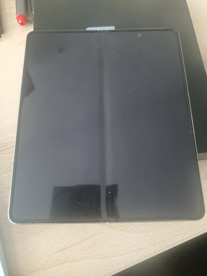 Samsung Galaxy Z Fold5 · 1TB, foto 1 de 5