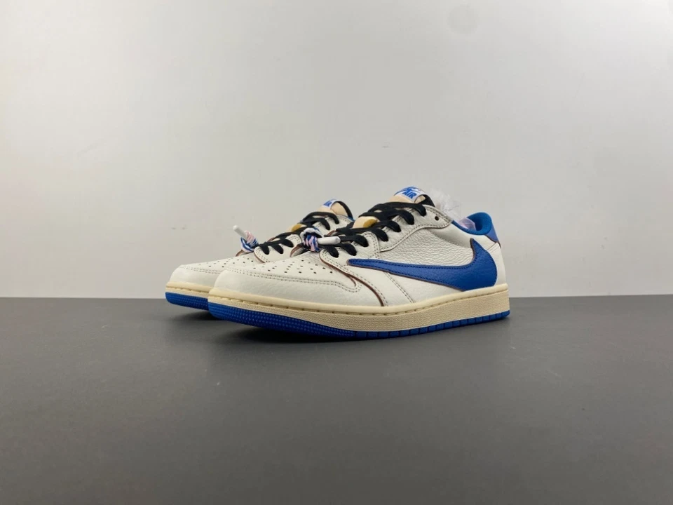 Fragment Design x Travis Scott x Air Jordan 1 Retro Vela Baja Azul Militar Para Hombre Foto 3 de 4