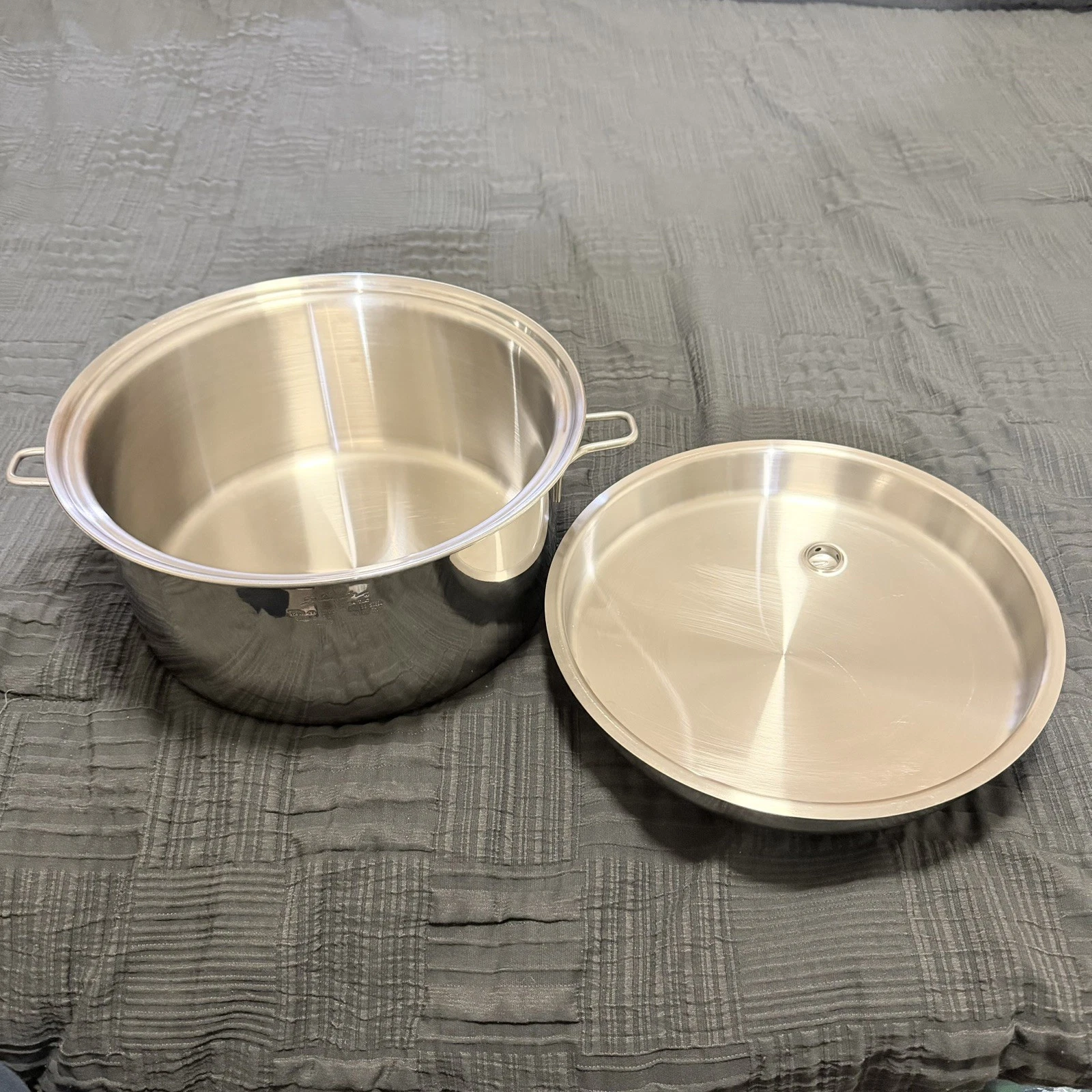 Saladmaster Stockpot 7Qt Versa TP304-316 Surgical Stainless Stockpot/ no handles