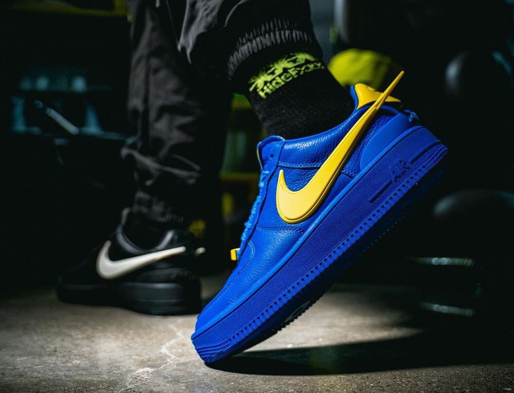 Nike x Ambush Air Force 1 Low - Game Royal / Vivid Sulfur 6