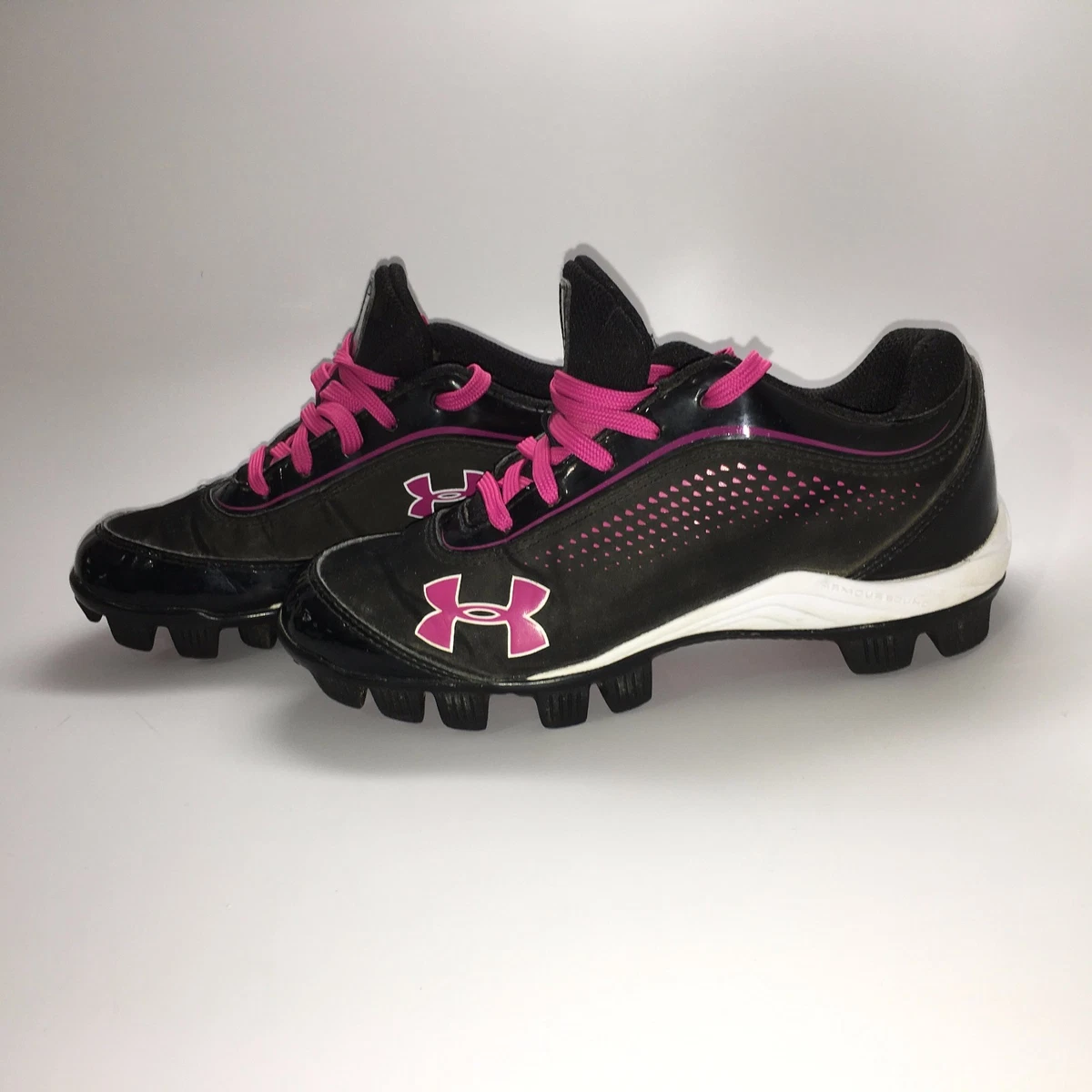 Under armour girls cleats deals