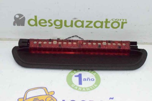 63257145519 scheinwerfer hinten zentral BMW SERIE 3 BERLINA 2.0 2004 519453