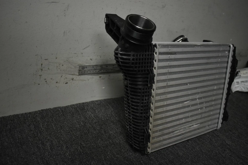 2015-2018 PORSCHE MACAN TURBO INTER COOLER FACTORY OEM - Image 2 of 4