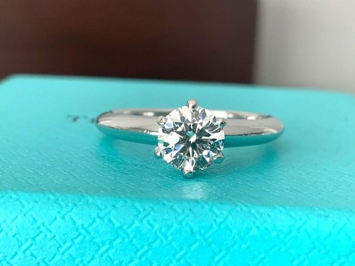 Platinum Diamond Round Engagement Ring 