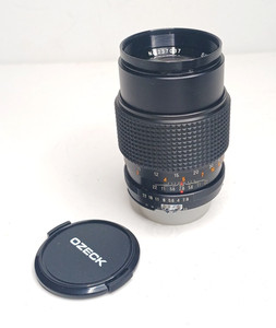 Super Ozeck MC Auto Tele Photo Close Focusing 135mm Lens F2.8  Nikon Mount