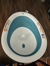 The First Years Infants and Toddlers Sure Comfort Collapsible Baby Bathtub