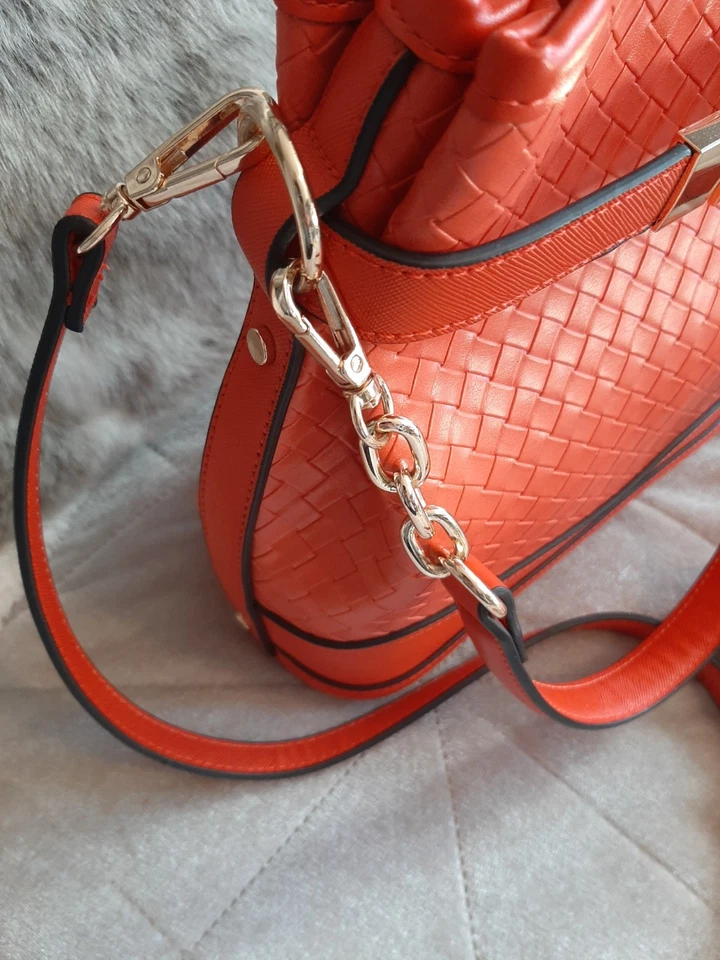 Lovely River Island Orange Weave Bucket Bag And Purse BNWOT - Image 3 of 4