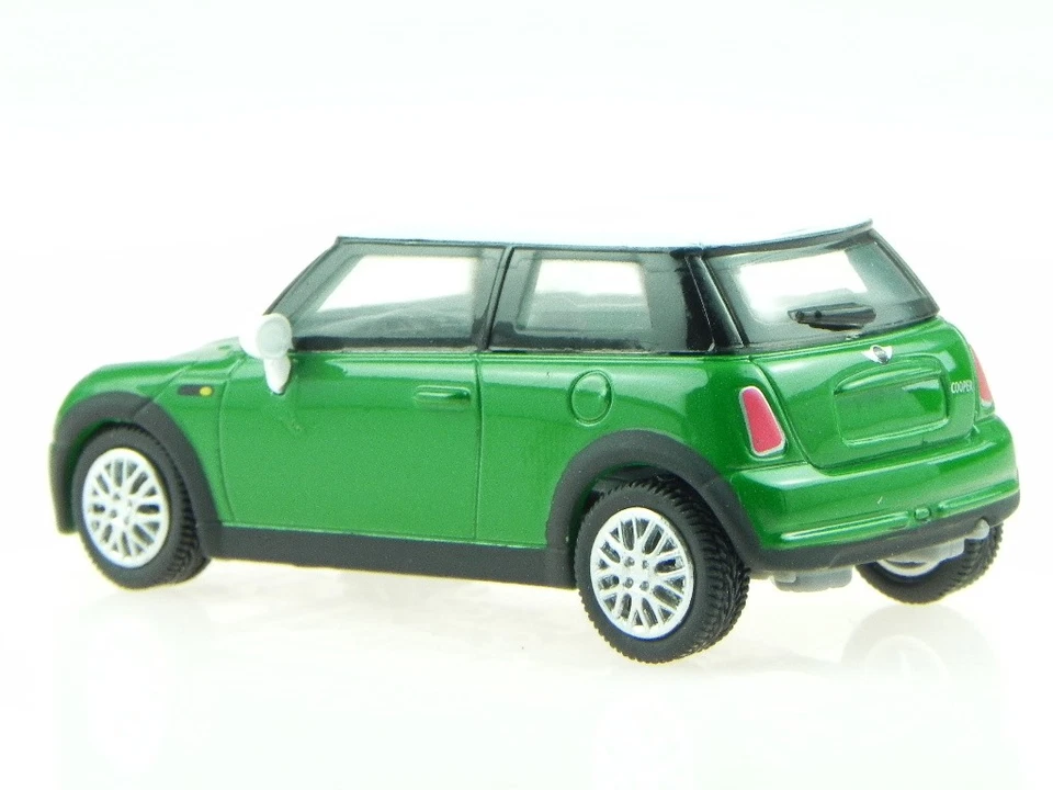 Mini Cooper green diecast model car 19133A NewRay 1/43 - Image 2 of 3