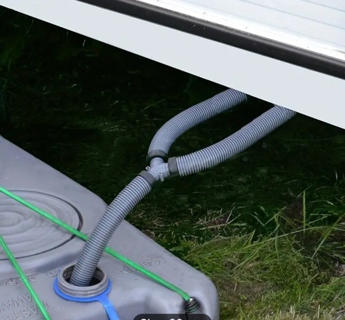 Waste Water Outlet Socket Compatible with 28mm Convolute Hose
