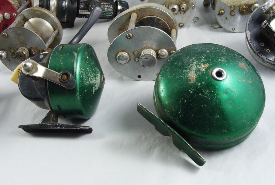 17 Old Vintage Fishing Reels Parts or Repair Only SEVERAL BRANDS
