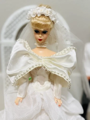 VTG 80’s BARBIE ROMANTIC RENAISSANCE BRIDAL WEDDING DESIGNER DRESS VEIL-NO DOLL