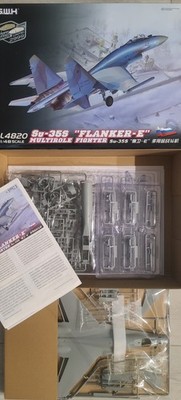 Su-35S Flanker-E Multi-Role Heavy Fighter GWH L4820 skala 1/48