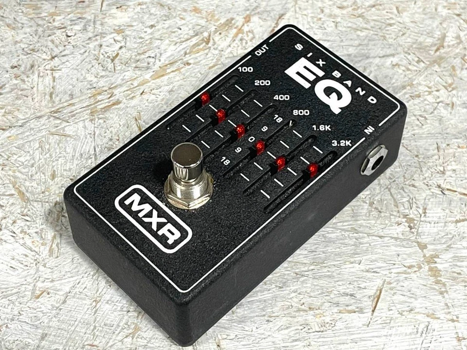 Pédale d'égaliseur guitare MXR M-109S Six Band EQ d'occasion - Photo 1/1