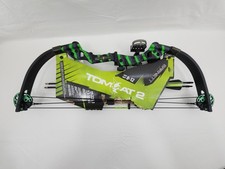 Barnett Tomcat 2 Youth Compound Bow RIght Hand Black Green With 2 Arrows
