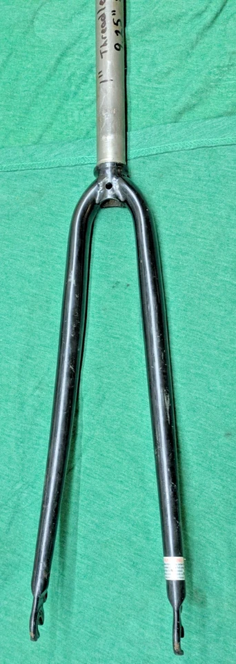 SUNLITE ROAD Bike Fork 622 700c 1 " THREADLESS BLACK 235MM STEERER - Image 2 of 4