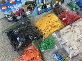 LEGO CITY City Square (60097) - Complete Minus 1 Fig, 50cm string subbed w/ 30cm