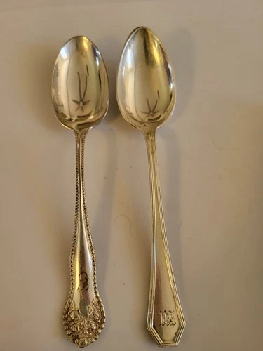 Lot Of 2 Different Antique Sterling Silver Teaspoons 66 g Total, 5 7/8 " Each