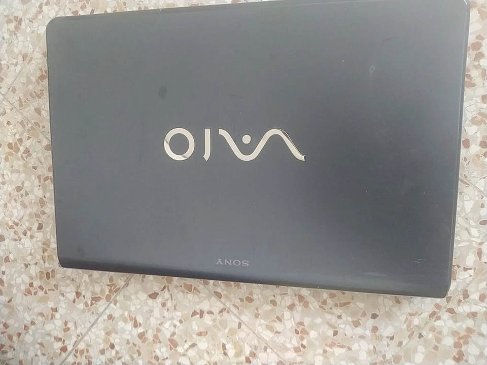 Notebook Sony Vaio i5 17 Pcg-81212m Non Si Accende - Immagine 4 di 4