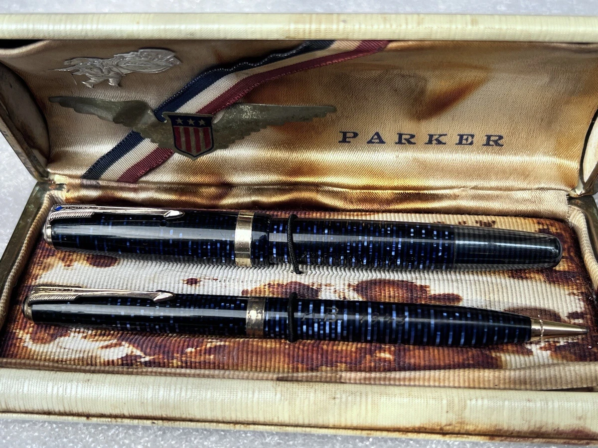 VINTAGE PARKER VACUMATIC FOUNTAIN PEN AND PENCIL SET W BOX AZURE BLUE 1940s