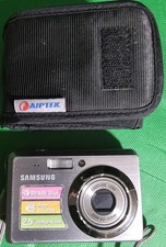 Samsung ES55 Digital Camera And Battery. Untested.